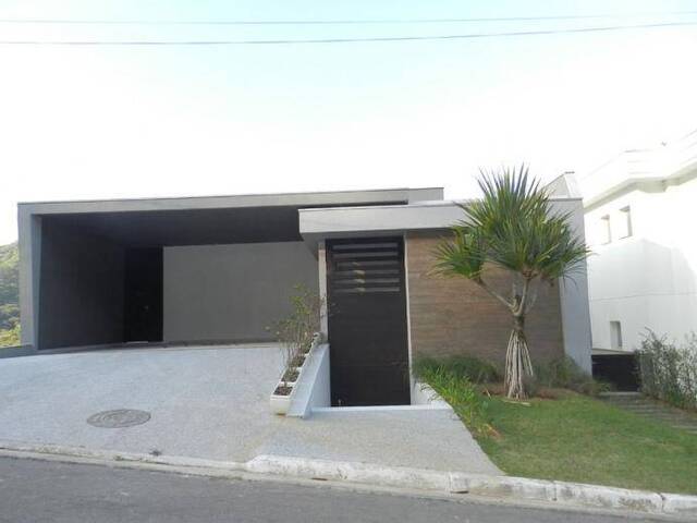 Casa para Venda em Santana de Parnaíba - 4