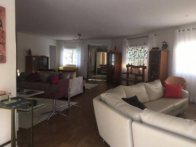 Casa para Venda em Santana de Parnaíba - 4