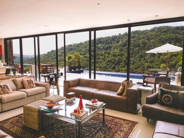 Casa para Venda em Santana de Parnaíba - 2