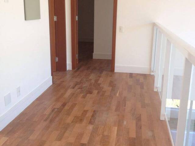 Casa para Venda em Santana de Parnaíba - 4