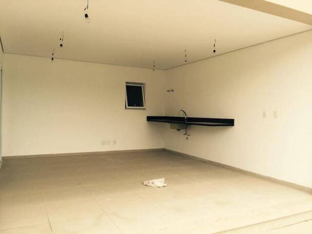 Casa para Venda em Santana de Parnaíba - 5