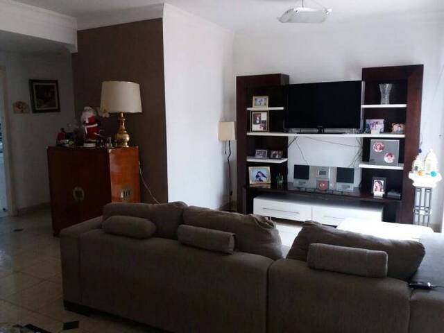 Casa para Venda em Santana de Parnaíba - 4