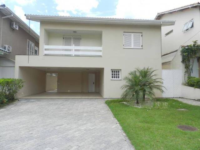 Casa para Venda em Santana de Parnaíba - 2
