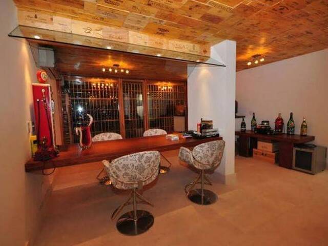 Casa para Venda em Santana de Parnaíba - 5