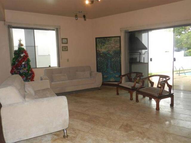 Casa para Venda em Santana de Parnaíba - 5