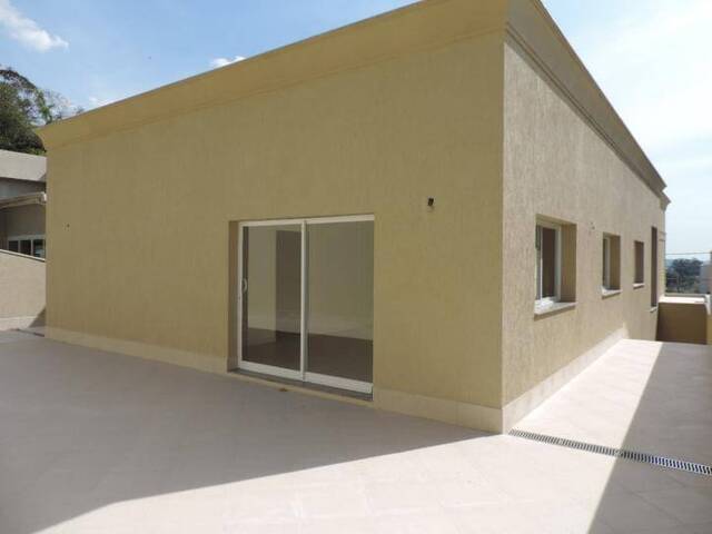 Casa para Venda em Santana de Parnaíba - 3