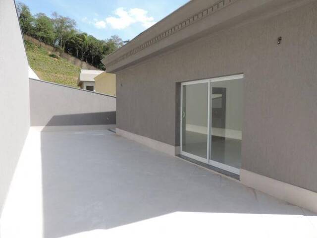 Casa para Venda em Santana de Parnaíba - 5