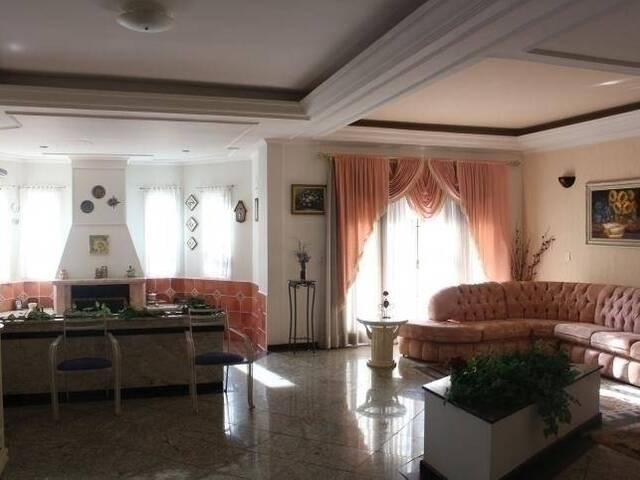 Casa para Venda em Santana de Parnaíba - 3