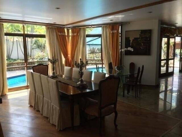 Casa para Venda em Barueri - 3