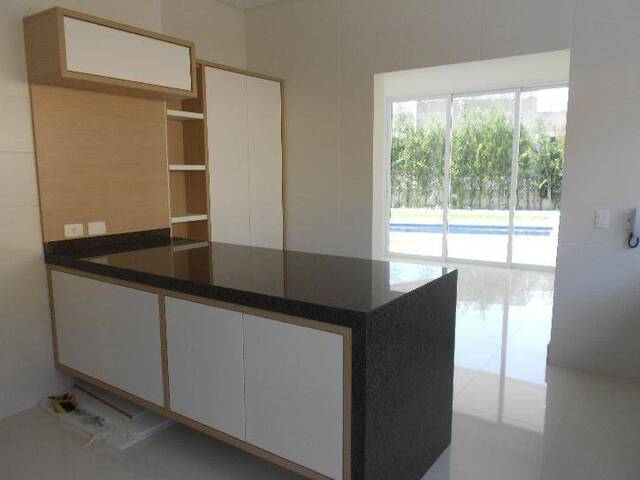 Casa para Venda em Santana de Parnaíba - 5