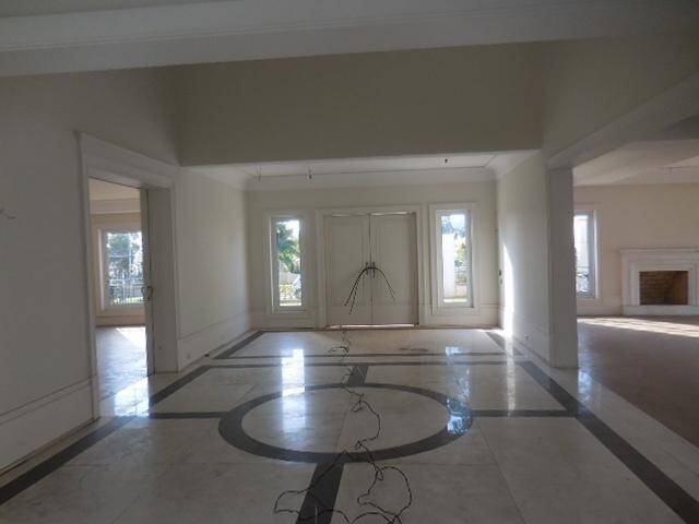 Casa para Venda em Santana de Parnaíba - 2