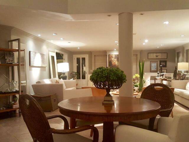 Casa para Venda em Santana de Parnaíba - 2