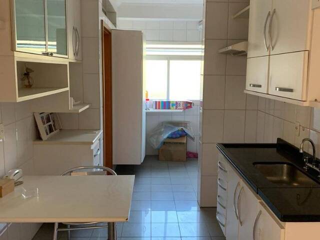 Apartamento para Venda em Santana de Parnaíba - 3