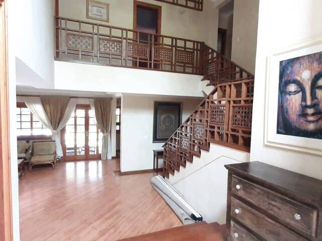 Casa para Venda em Santana de Parnaíba - 5