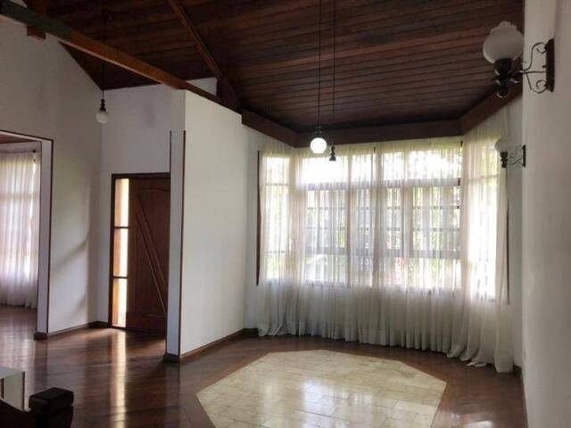 Casa para Venda em Santana de Parnaíba - 3