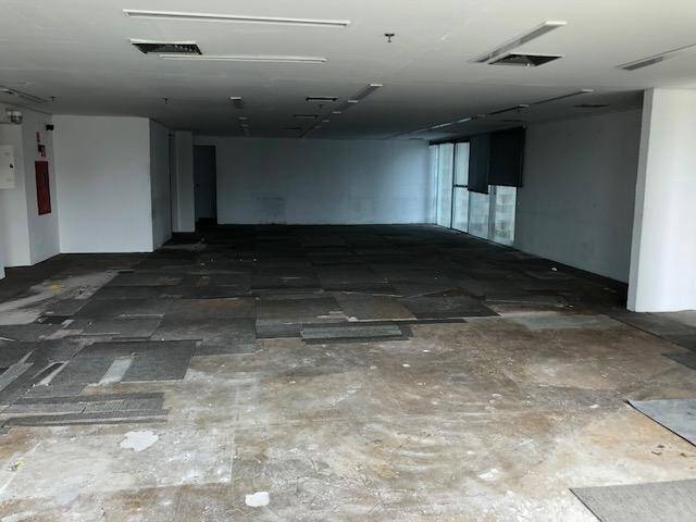 Sala para Venda em Barueri - 4