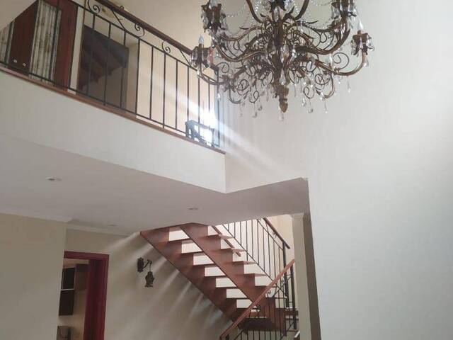 Casa para Locação em Santana de Parnaíba - 2