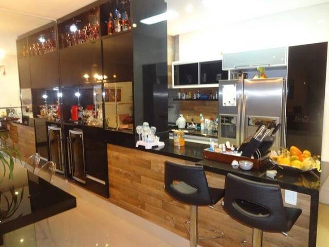 Apartamento para Venda em Santana de Parnaíba - 2