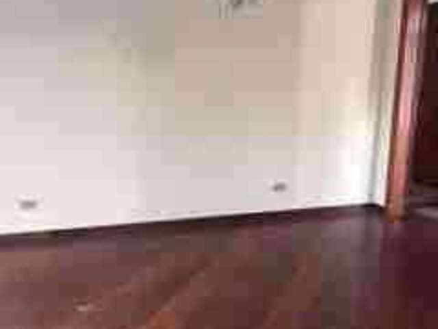 Casa para Venda em Santana de Parnaíba - 2