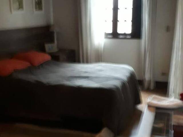 Casa para Venda em Santana de Parnaíba - 4