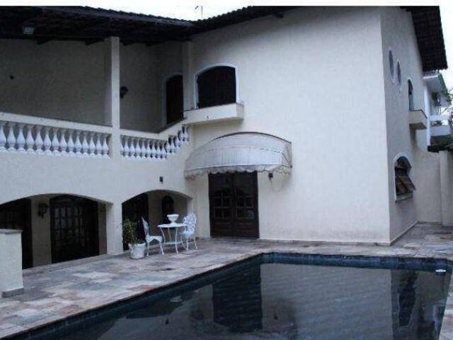 Casa para Venda em Santana de Parnaíba - 2