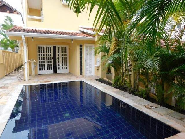 Casa para Venda em Santana de Parnaíba - 3