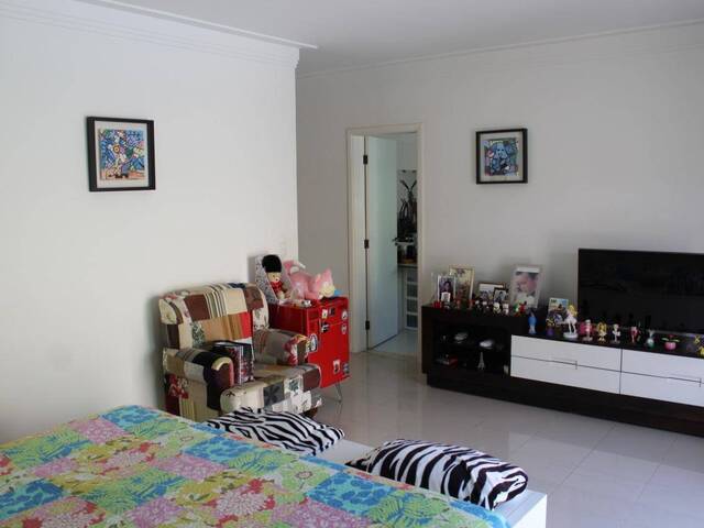 Casa para Venda em Santana de Parnaíba - 5