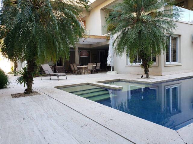 Casa para Venda em Santana de Parnaíba - 4