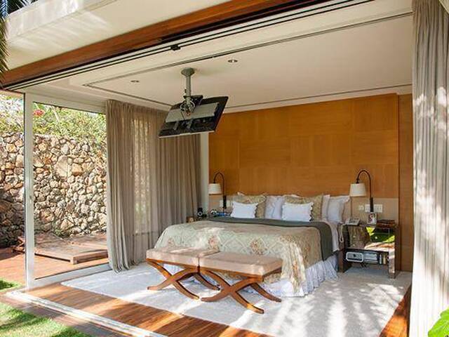 Casa para Venda em Santana de Parnaíba - 5