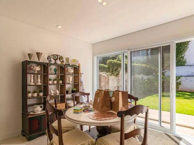 Casa para Venda em Santana de Parnaíba - 2