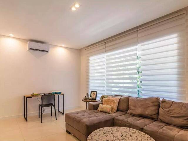 Casa para Venda em Santana de Parnaíba - 4