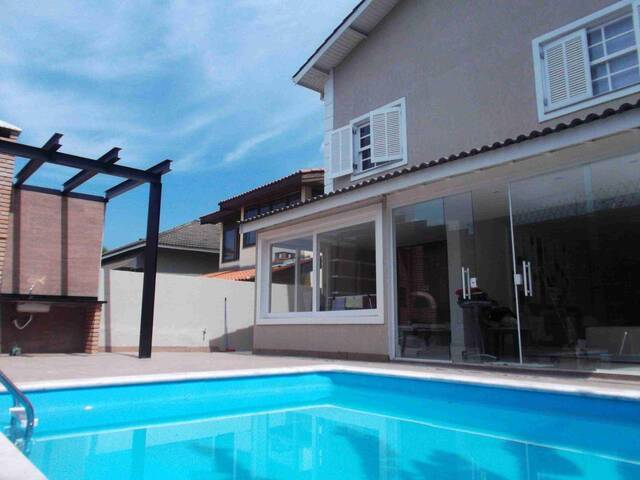 Casa para Venda em Santana de Parnaíba - 2