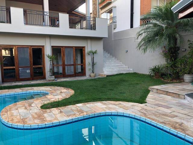 Casa para Venda em Santana de Parnaíba - 2