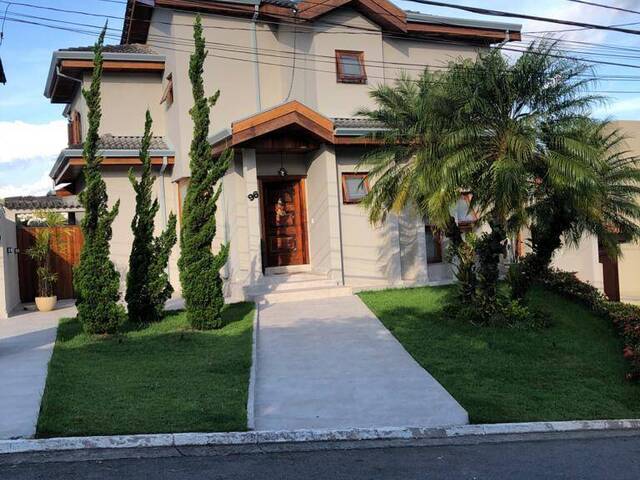 Casa para Venda em Santana de Parnaíba - 3