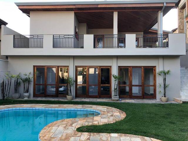 Casa para Venda em Santana de Parnaíba - 4