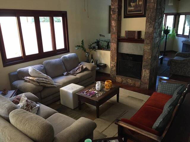 Casa para Venda em Santana de Parnaíba - 3