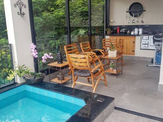 Casa para Venda em Santana de Parnaíba - 2