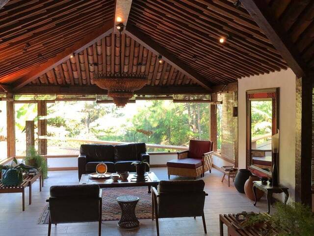 Casa para Venda em Santana de Parnaíba - 5