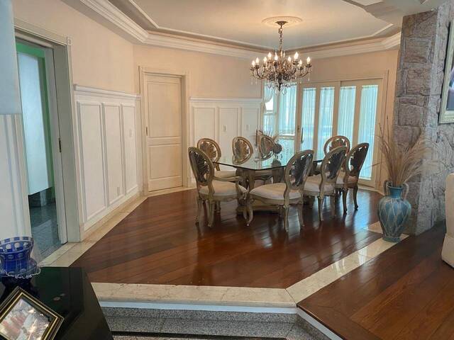 Casa para Venda em Santana de Parnaíba - 4