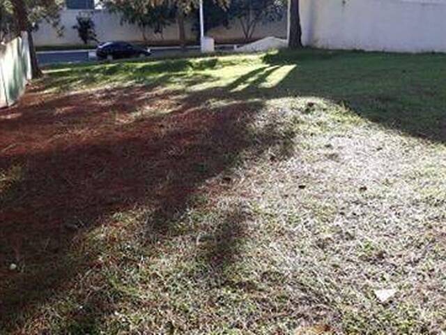 Terreno para Venda em Santana de Parnaíba - 2