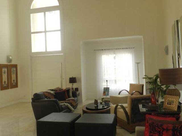 Casa para Venda em Santana de Parnaíba - 4