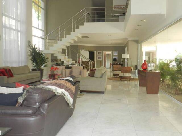 Casa para Venda em Santana de Parnaíba - 5