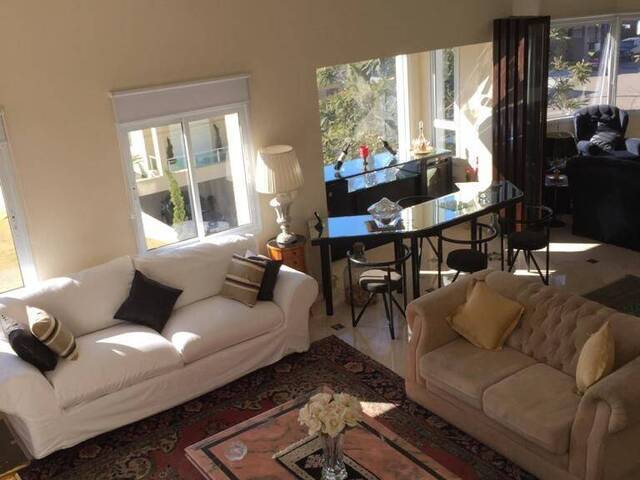 Casa para Venda em Santana de Parnaíba - 2