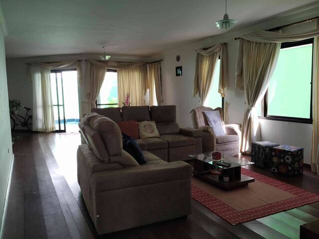 Casa para Venda em Santana de Parnaíba - 2