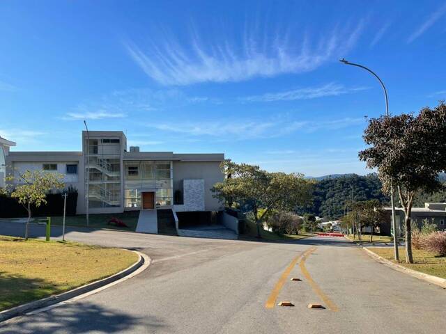 Casa para Venda em Santana de Parnaíba - 2