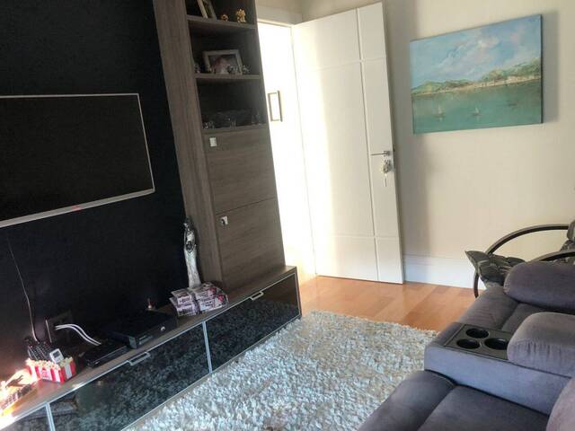 Casa para Venda em Santana de Parnaíba - 3