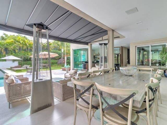 Casa para Venda em Santana de Parnaíba - 4