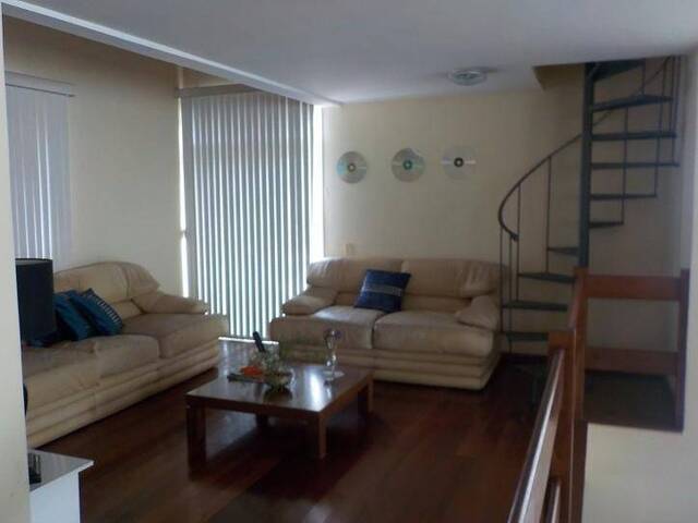 Casa para Venda em Santana de Parnaíba - 2