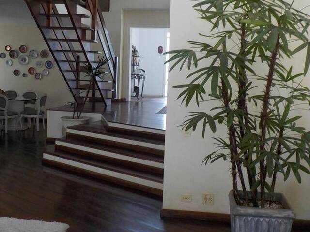 Casa para Venda em Santana de Parnaíba - 3