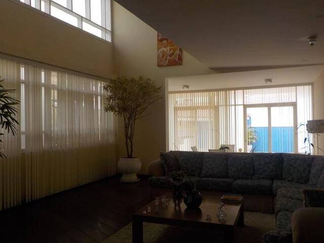 Casa para Venda em Santana de Parnaíba - 4